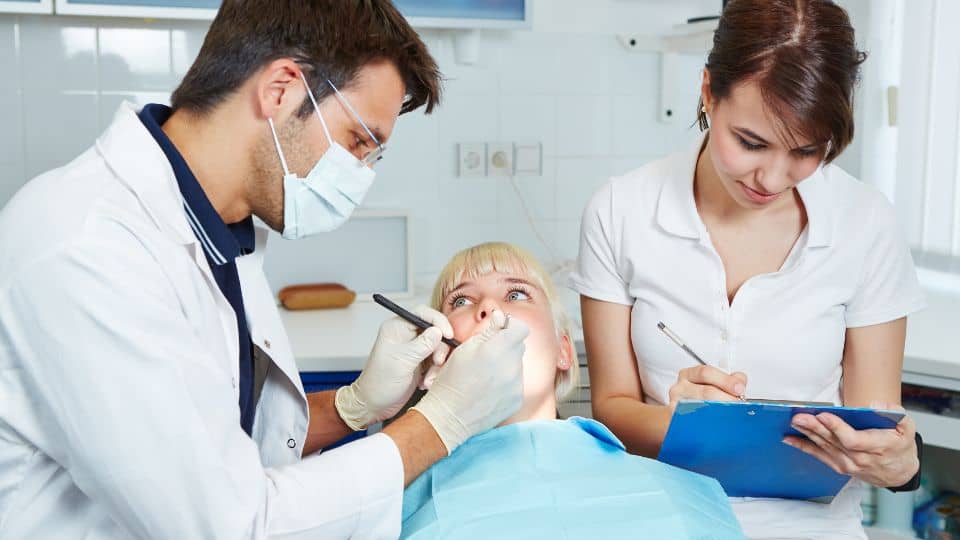 טיפולי שיניים במהלך ההריון