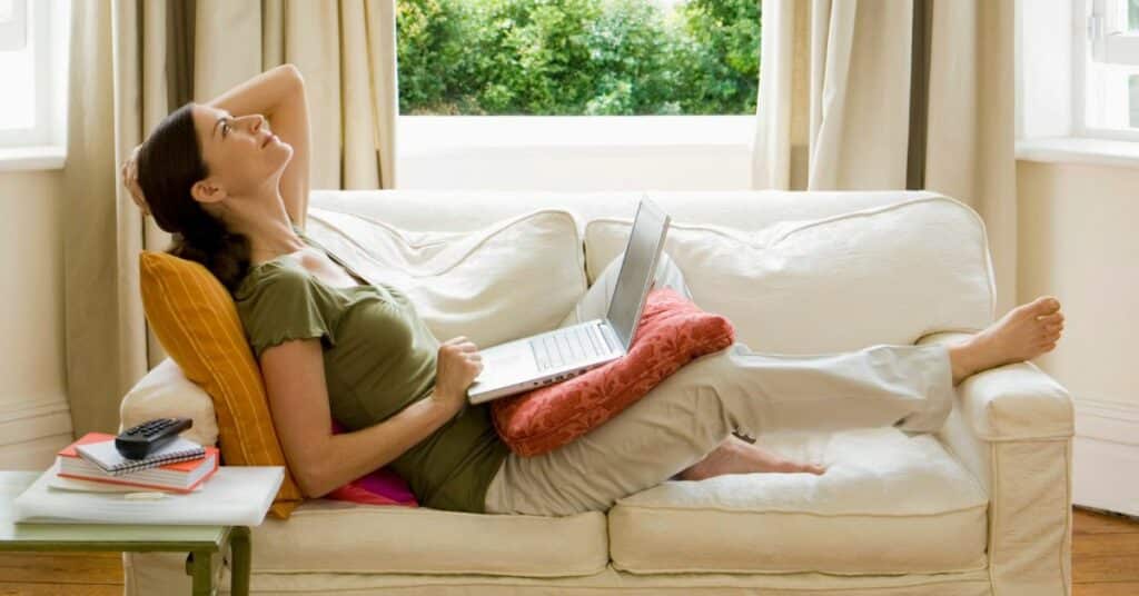 נמאס לכם לשקוע לספה קבלו 5 טיפים לאורח חיים בריא יותר
