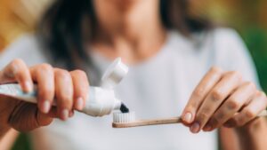 משחת שיניים להלבנה